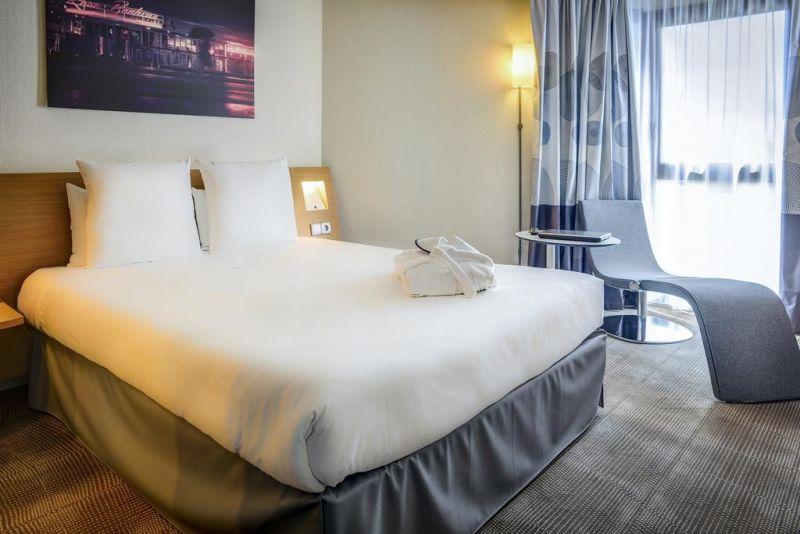 Novotel Paris Suresnes Longchamp 4*