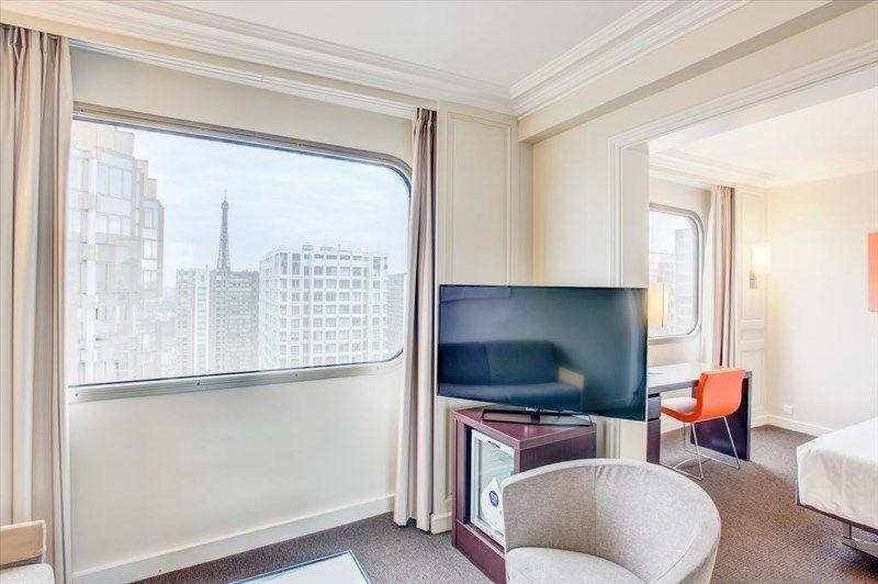 Novotel Tour Eiffel 4*
