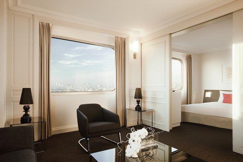 Novotel Tour Eiffel 4*