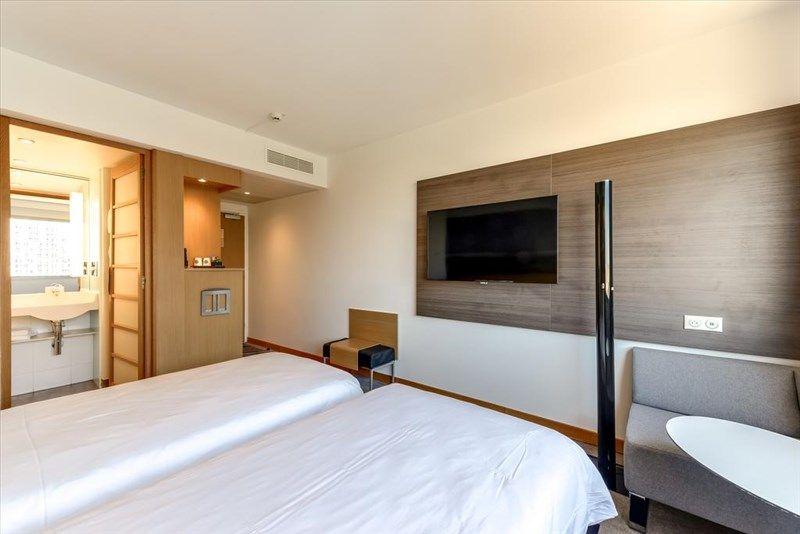 Novotel Tour Eiffel 4*