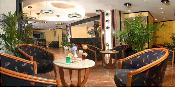 Opera Lafayette 3*