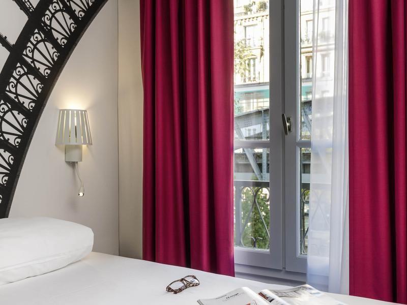 Paris Eiffel Cambronne 3*