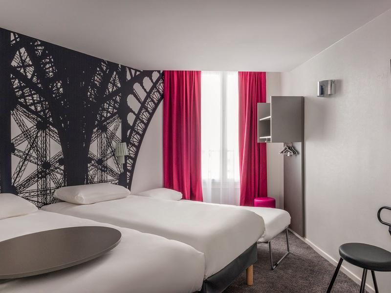 Paris Eiffel Cambronne 3*