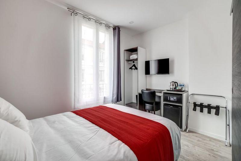 Paris Hotel Clichy 2*