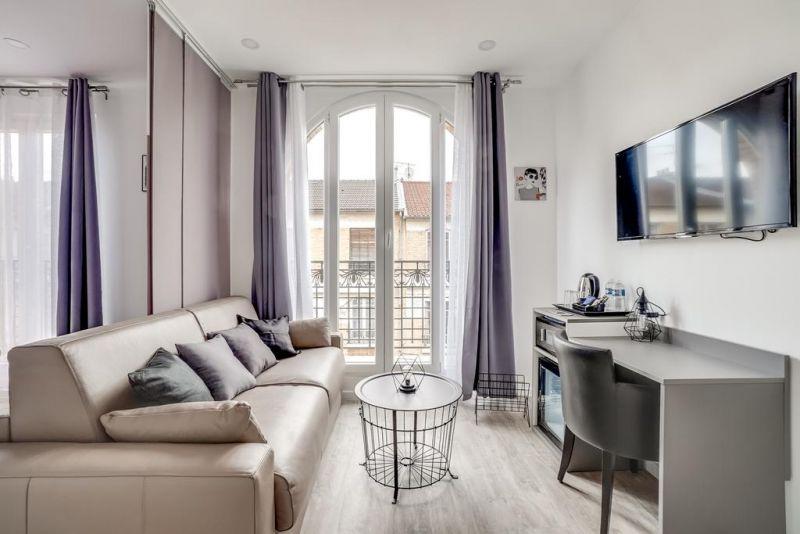 Paris Hotel Clichy 2*