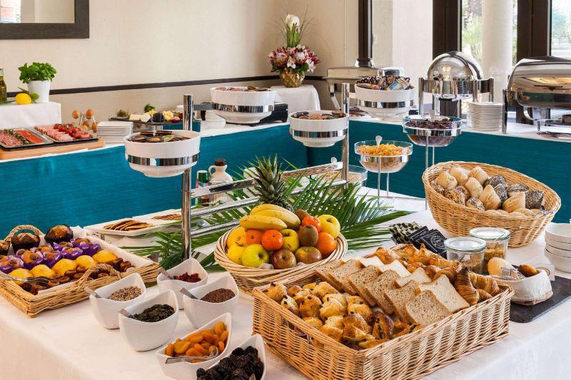 Clarion Suites Cannes Croisette (Ex. Park & Suites Prestige Cannes Croisette) 4*