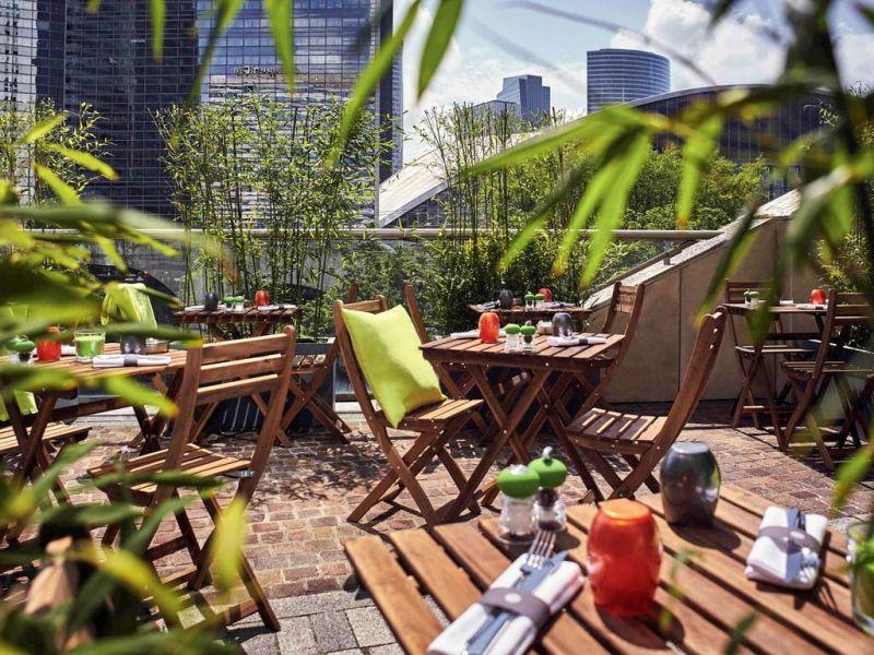 Pullman Paris La Defense 5*