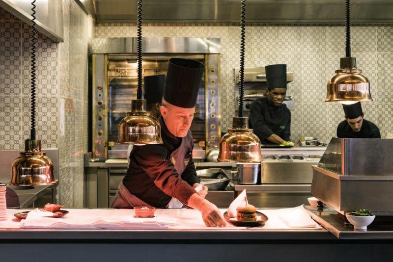 Pullman Paris La Defense 5*