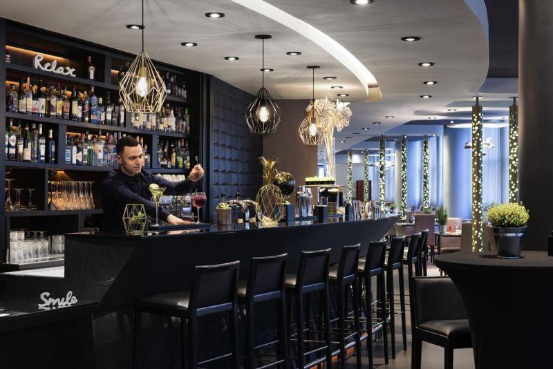 Pullman Paris La Defense 5*