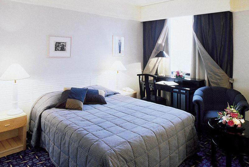 Pullman Paris Montparnasse 4*