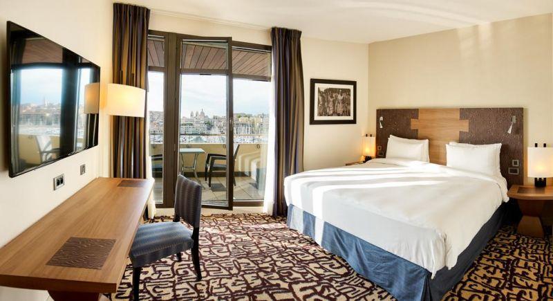 Radisson Blu Hotel Marseille Vieux Port 4*