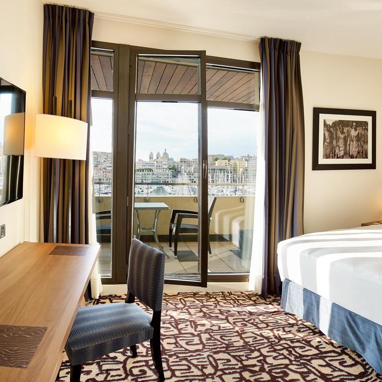 Radisson Blu Hotel Marseille Vieux Port 4*