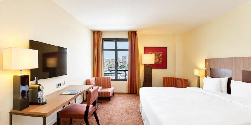 Radisson Blu Hotel Marseille Vieux Port 4*