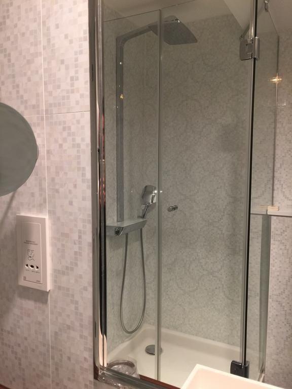 Le Parisis Tour Eiffel (Ex. Ramada Paris Tour Eiffel) 4*