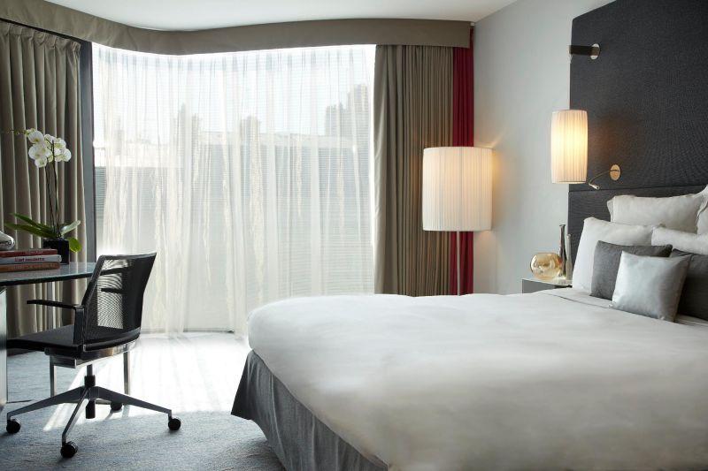 Renaissance Paris Arc De Triomphe 5*