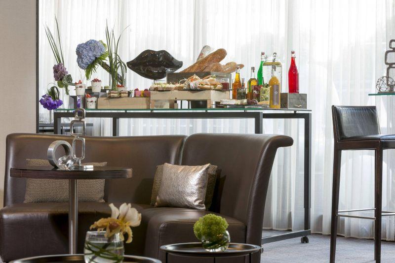 Renaissance Paris Arc De Triomphe 5*