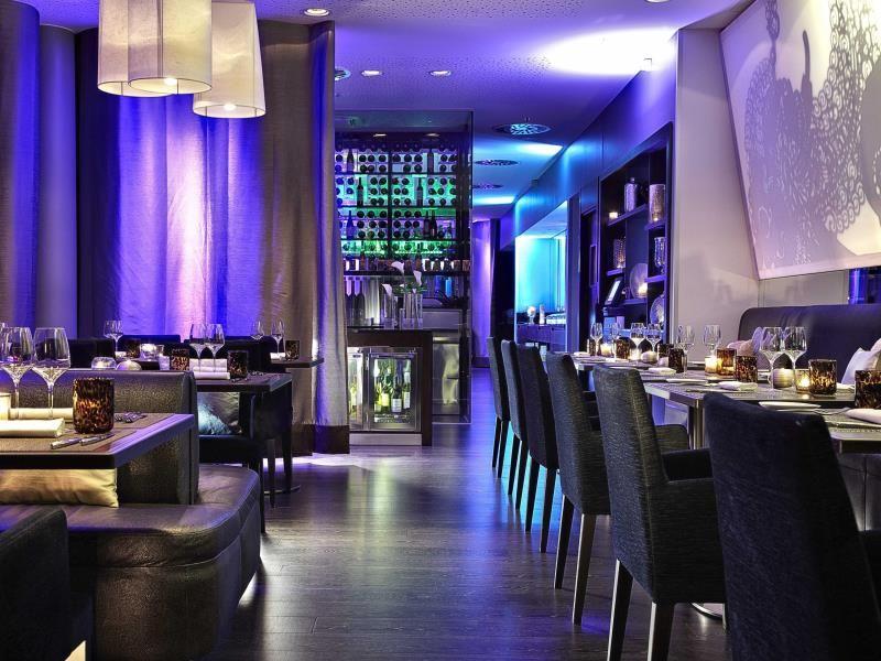 Renaissance Paris Arc De Triomphe 5*