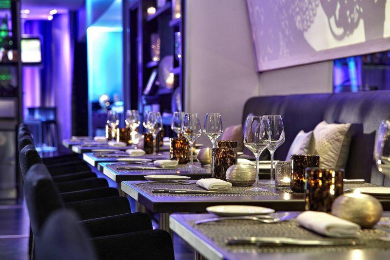 Renaissance Paris Arc De Triomphe 5*