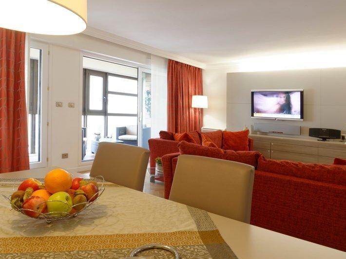 Residence Alma Marceau 4*