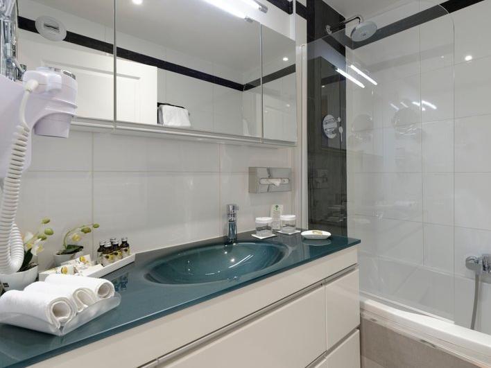 Residence Alma Marceau 4*