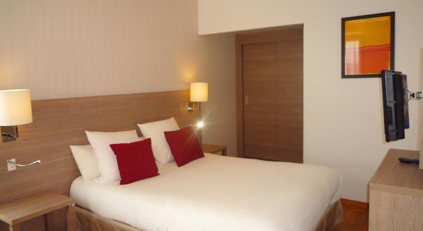 Residhome Bois Colombes Monceau 3*