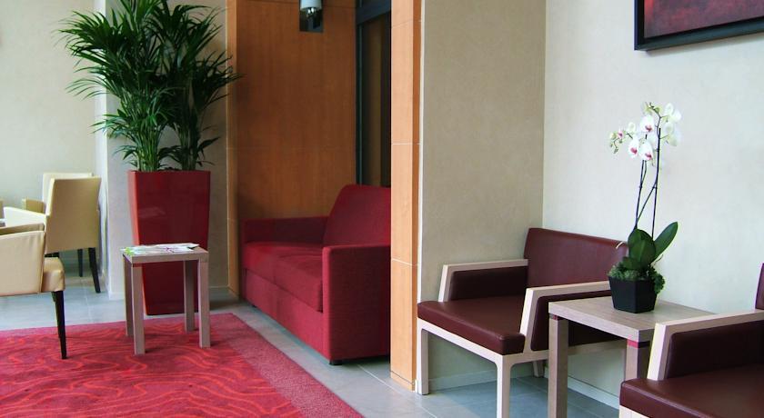 Residhome Bois Colombes Monceau 3*