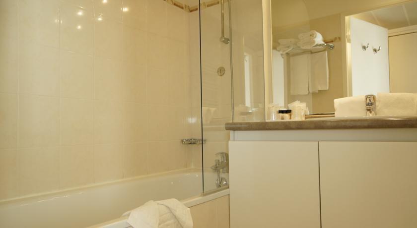 Residhome Bois Colombes Monceau 3*