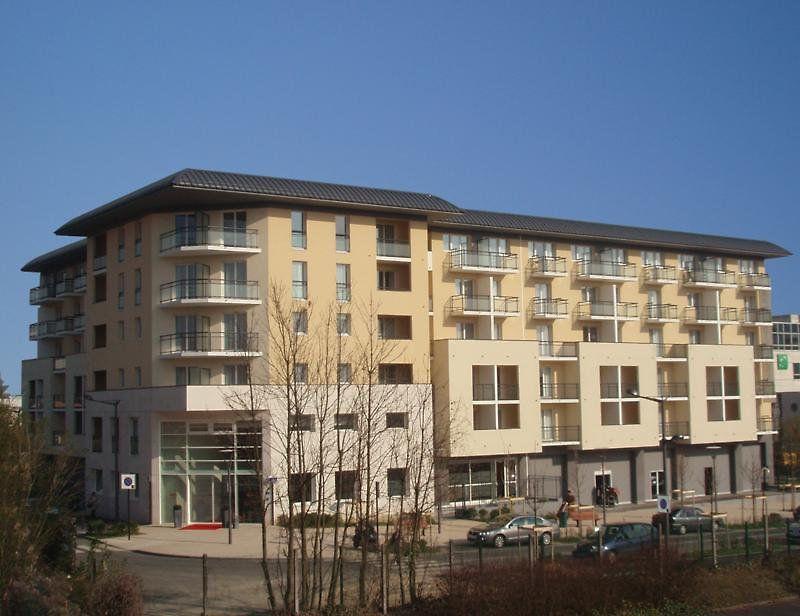Residhome Paris Massy 4*