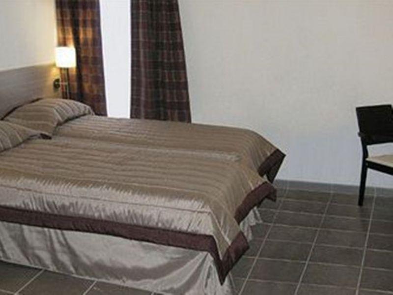 Residhome Roissy Village 3*
