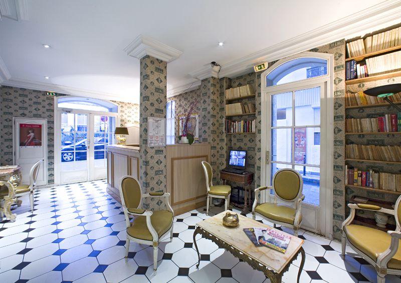 Romance Malesherbes 3*