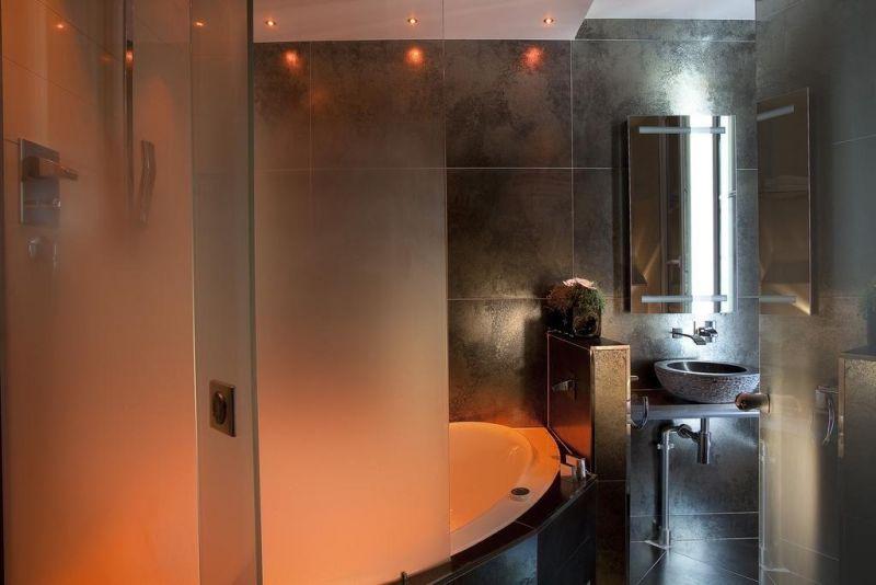 Secret De Paris 4*