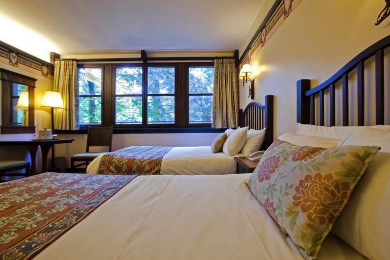 Sequoia Lodge 3*