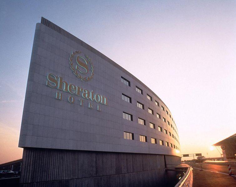 Sheraton Paris Airport Hotel & Conference Centre 4*