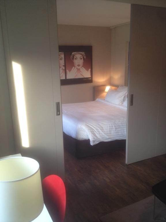 Standing Hotel Suites 4*