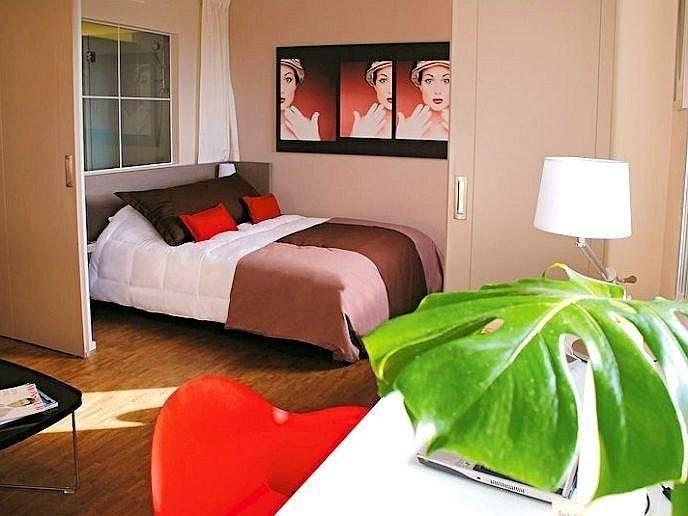 Standing Hotel Suites 4*