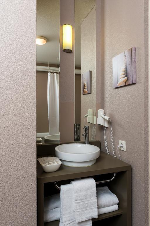 Teneo Apparthotel Talence 3*