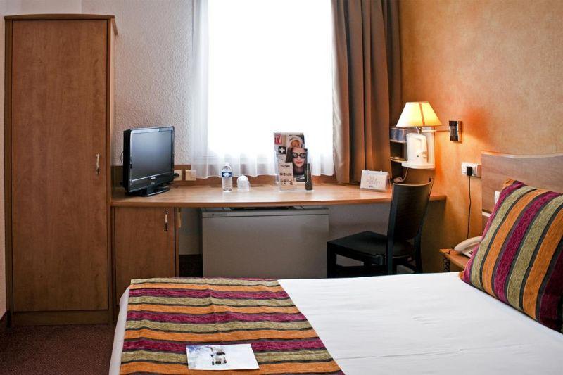 The Originals City Hotel Apolonia Bordeaux Lac 3*
