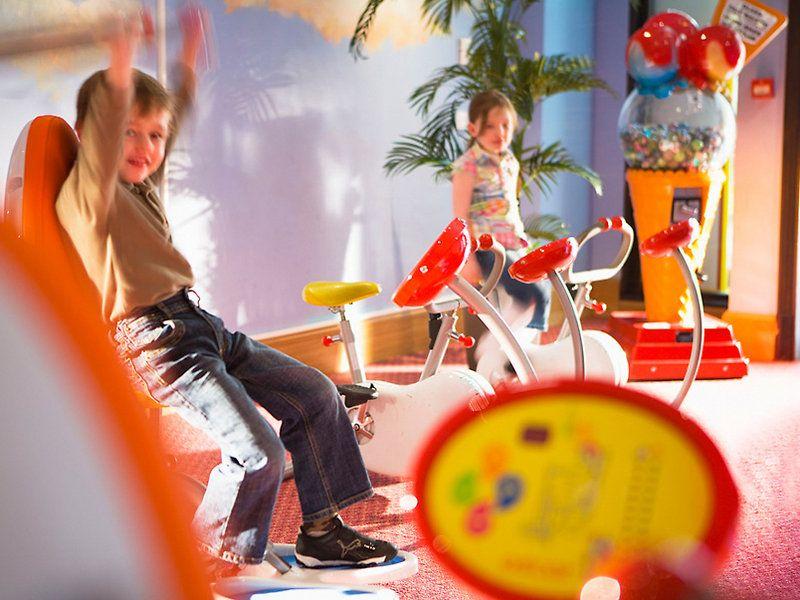 Thomas Cook'S Explorers 3*
