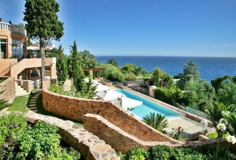 Tiara Yaktsa Cannes 4*