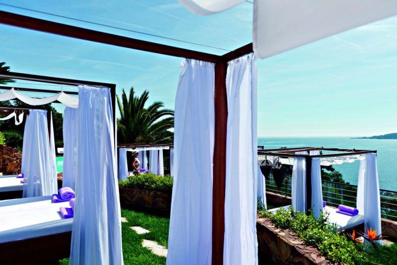 Tiara Yaktsa Cannes 4*