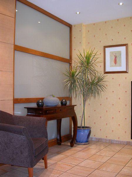 Timhotel Le Louvre 2*