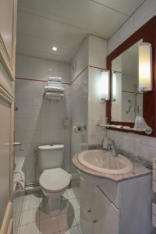 Timhotel Montmartre 2*