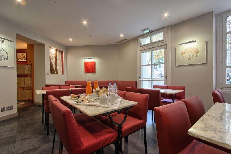Timhotel Montmartre 2*