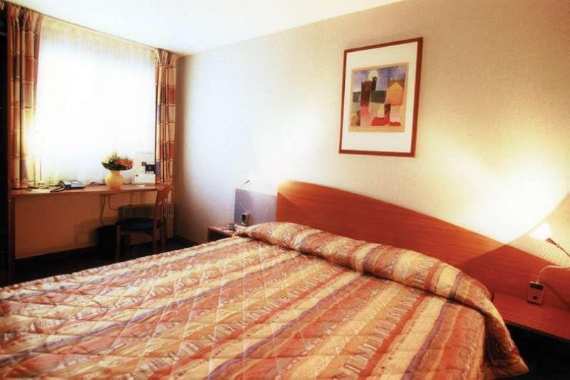 Timhotel Nation 2*