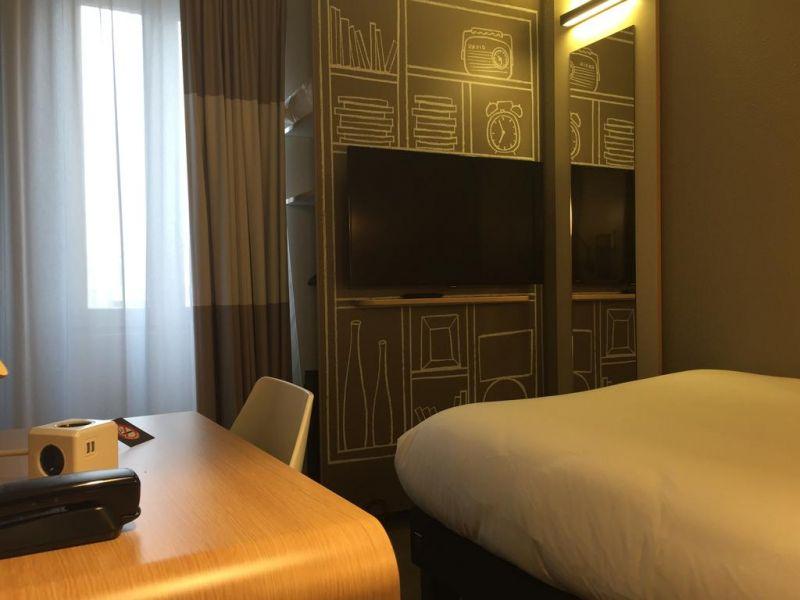 Ibis Clichy Centre Mairie (Ex. Timhotel Paris Clichy) 3*