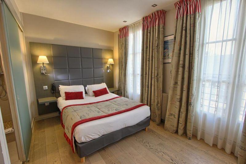 Villa Margaux Opera Montmartre 3*