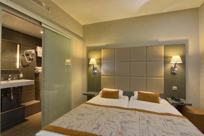 Villa Margaux Opera Montmartre 3*