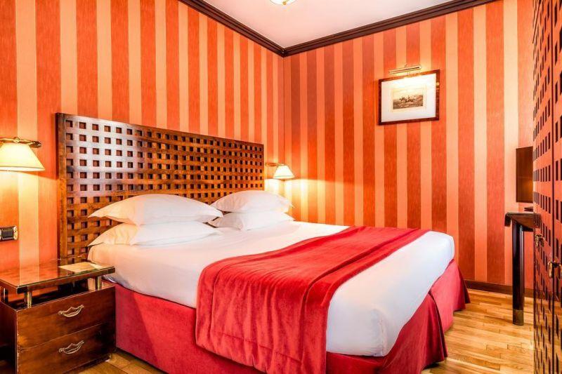 Villa Pantheon 4*