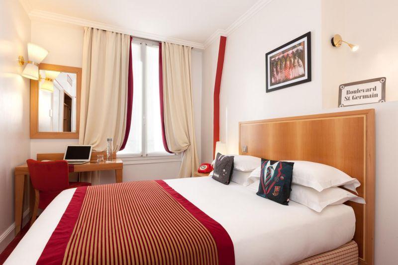 Waldorf Trocadero 4*