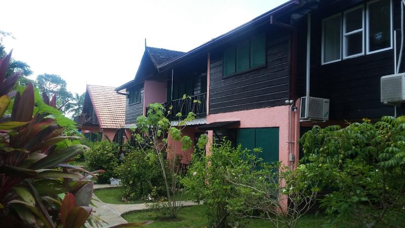 Firefly Beach Cottages 3*